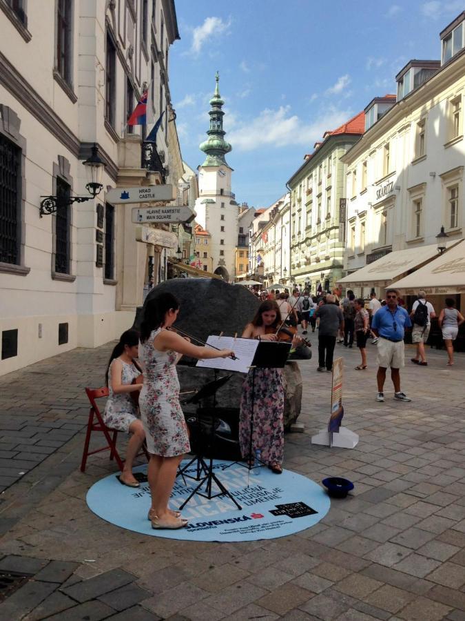 Nice Flat Under The Castle Bratislava Luaran gambar