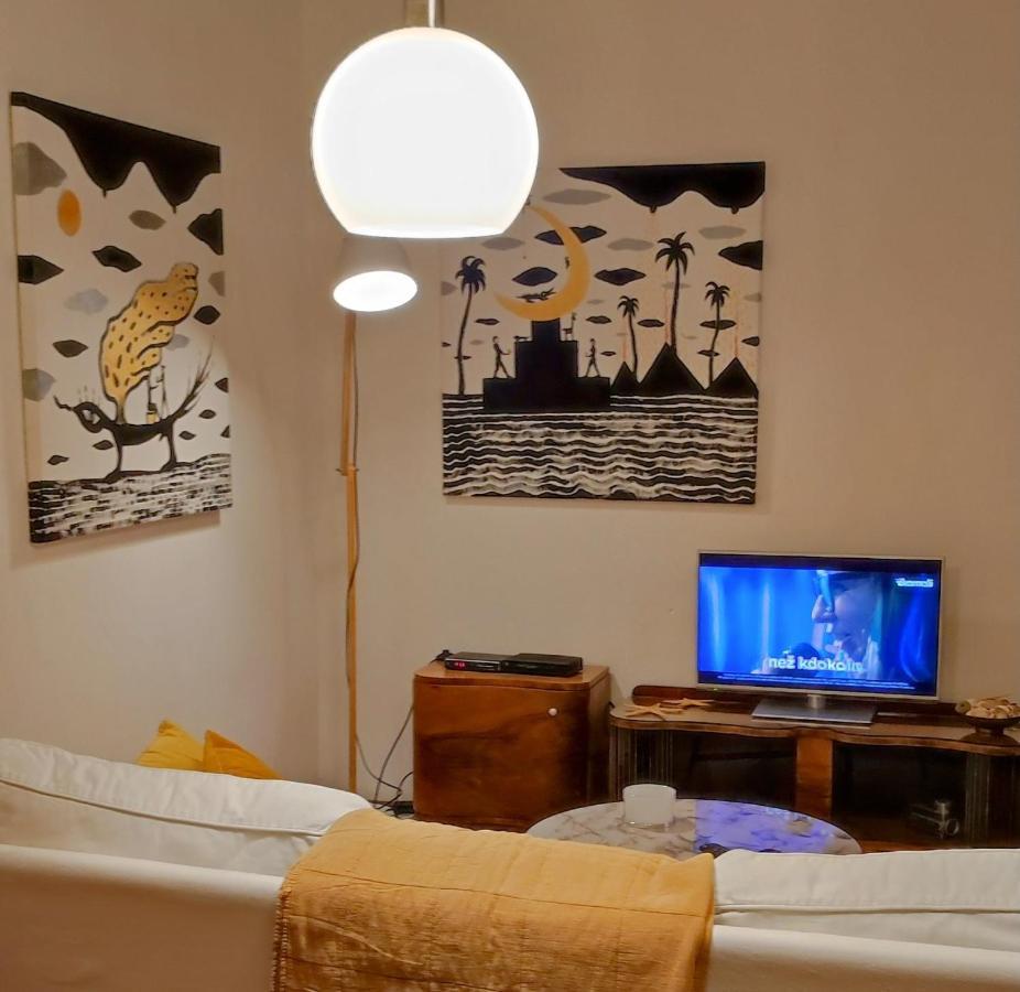 Nice Flat Under The Castle Bratislava Luaran gambar